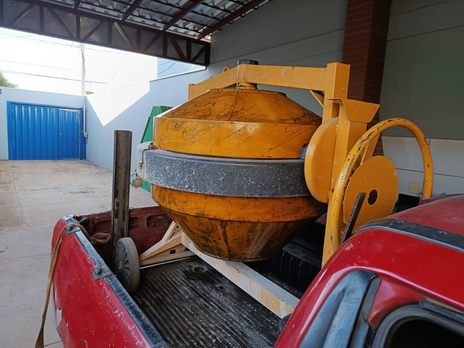 Betoneira pronta para transporte